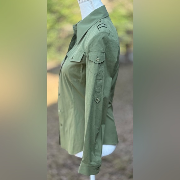 🦋 Michael Kors button down shirt - Picture 5 of 10